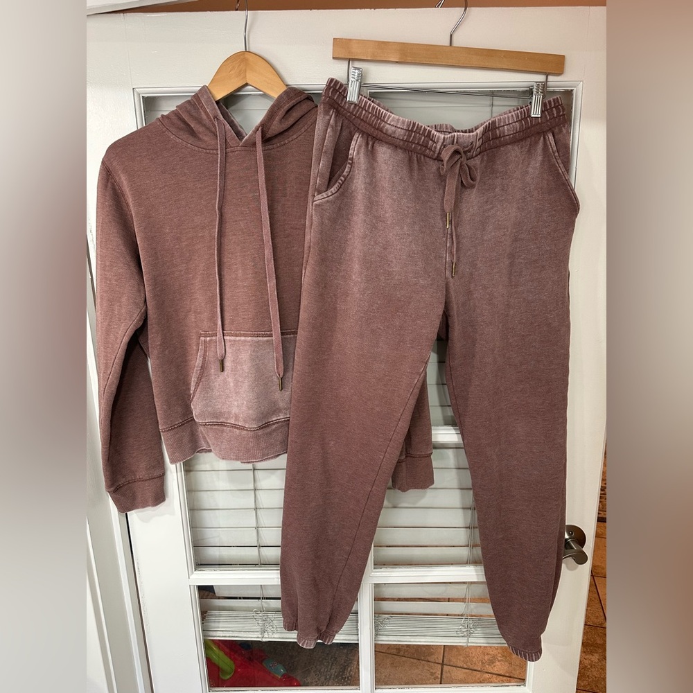 Z Supply Dusty Brown Lounge Set